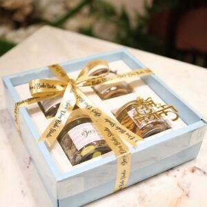 4 Jars Hamper Box