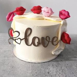 Love and Kisses cake