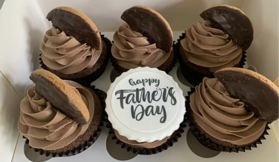 Chocolate Cupcakes - Deesbakestudio